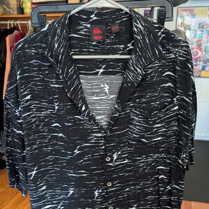Quicksilver Stranger Things Short Sleeve Button Down Size L